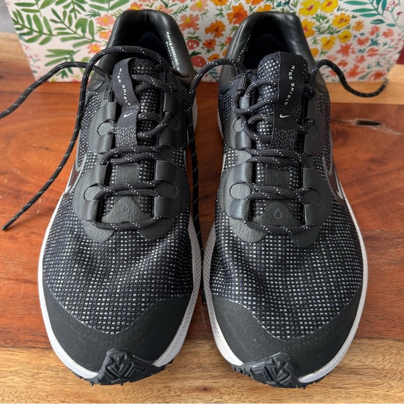 Nike Zoom Winflo 8 Running Shoes - Picture 4 of 8